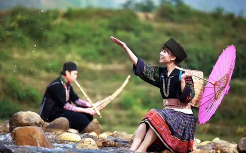 Chợ tình Khâu Vai