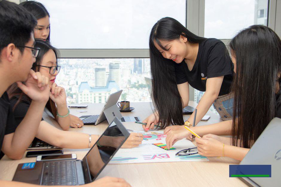 Vì sao đội kỹ thuật nên tham gia chọn công cụ viết content